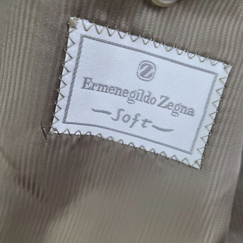 Ermenegildo Zegna Soft Blazer Jacket Mens 56R Beige Silk Wool Blend Switzerland